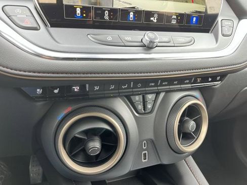 New 2024 Chevrolet Blazer Premier w/ Driver Confidence II Package image 17