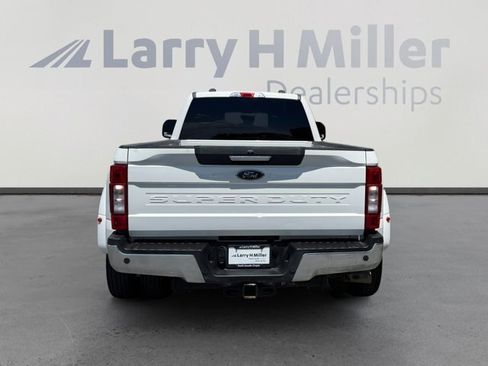 Certified 2020 Ford F350 XLT w/ XLT Premium Package AWD/4WD image 4