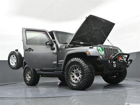 Used 2018 Jeep Wrangler Sport AWD/4WD image 43