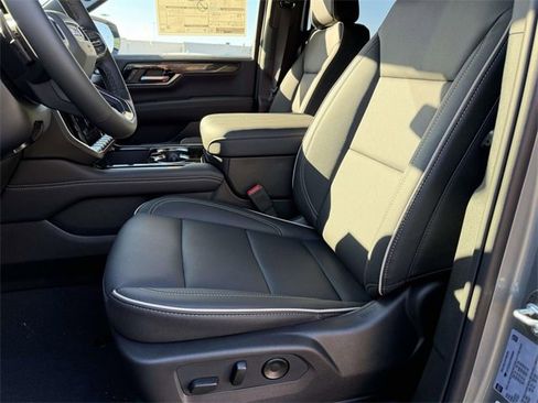 New 2026 GMC Yukon XL Elevation image 7