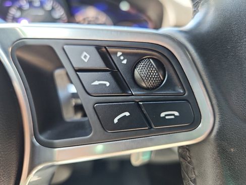 Certified 2020 Porsche Cayenne image 20