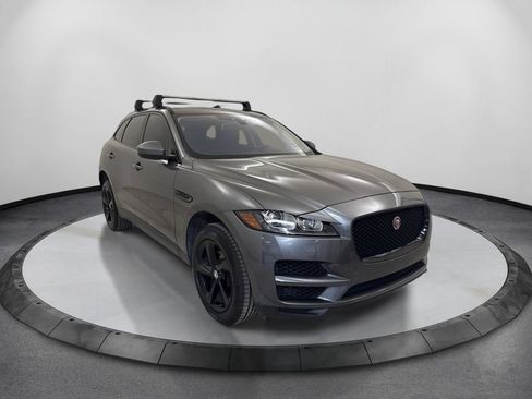 Used 2018 Jaguar F-PACE Premium AWD/4WD image 3