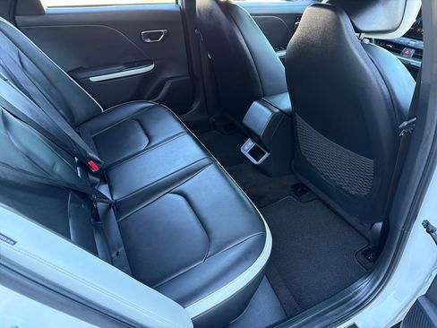 Used 2025 Kia K4 GT-Line w/ GT-Line Premium Package image 36