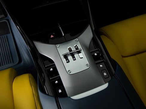 Used 2024 Ferrari Purosangue image 30