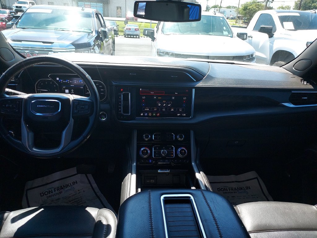 Used 2021 GMC Yukon XL Denali AWD/4WD image 15