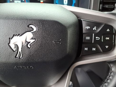 Used 2025 Ford Bronco Big Bend image 24