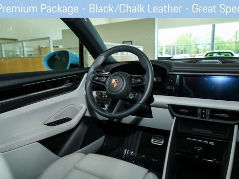 Used 2025 Porsche Macan 4S Electric AWD/4WD image 43