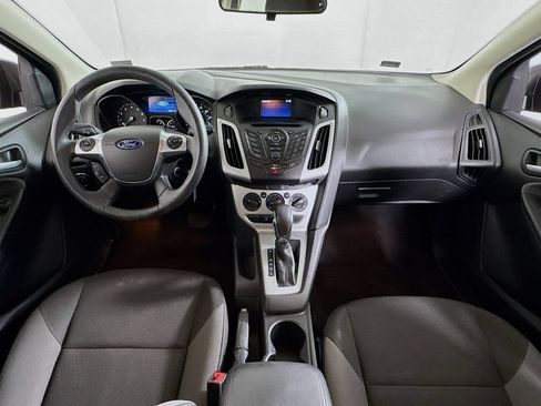 Used 2014 Ford Focus SE FWD image 24