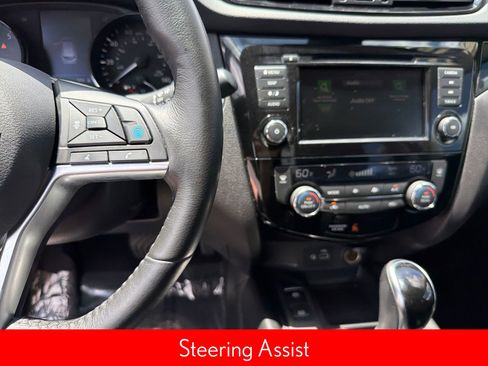Used 2019 Nissan Rogue Sport SV w/ Technology Package FWD image 16
