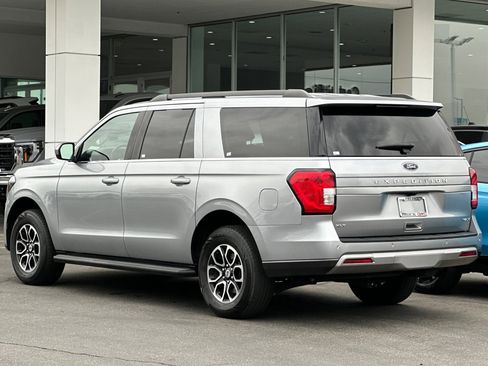Used 2024 Ford Expedition Max XLT image 6