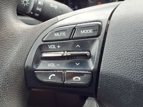 Used 2019 Hyundai Elantra SE w/ Cargo Package FWD image 20