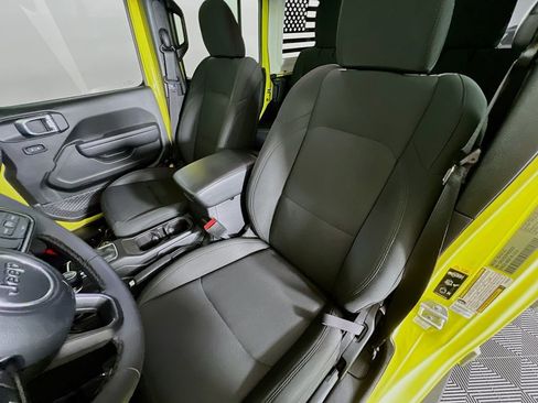 Used 2023 Jeep Wrangler Unlimited Sport AWD/4WD image 21