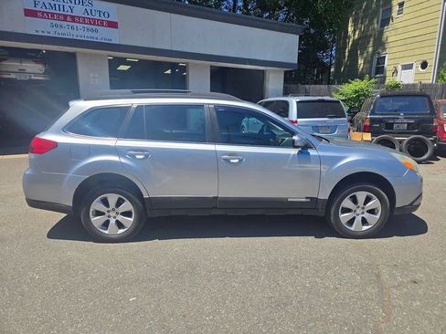 Used 2012 Subaru Outback 2.5i AWD/4WD image 12