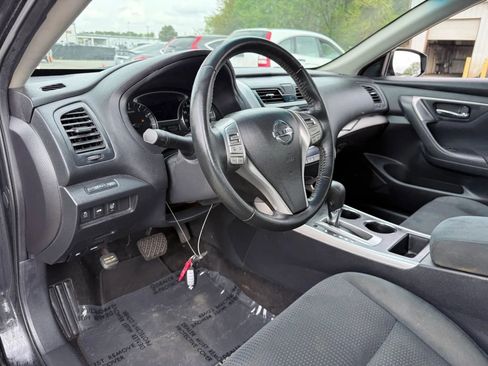 Used 2015 Nissan Altima 2.5 SV w/ Convenience Package FWD image 17