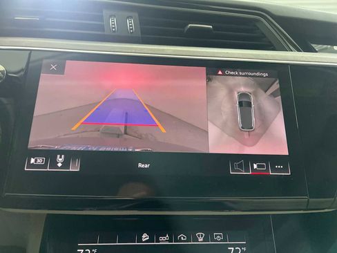 Used 2019 Audi e-tron Prestige image 30