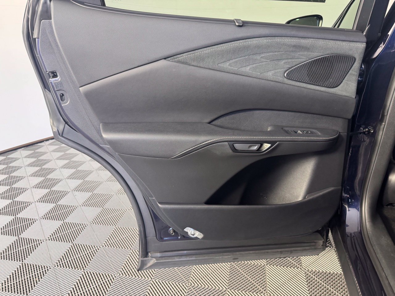 Used 2023 Lexus RX 350 FWD w/ Accessory Package (Z1) image 25