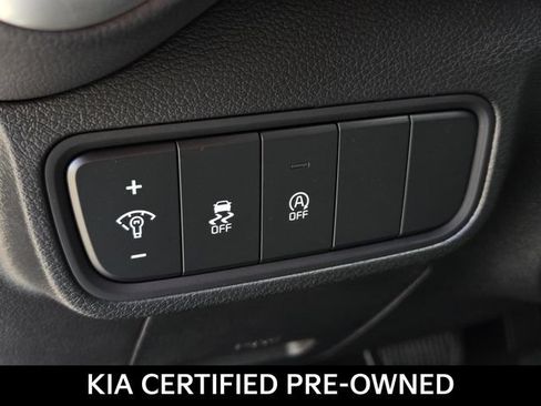 Certified 2025 Kia Soul LX w/ LX Technology Package FWD image 18