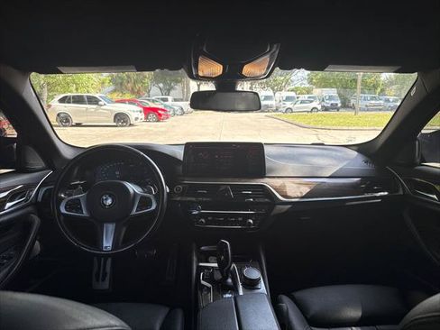 Used 2021 BMW 530i w/ M Sport Package RWD image 24