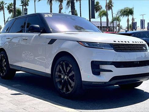 Used 2023 Land Rover Range Rover Sport SE AWD/4WD image 2