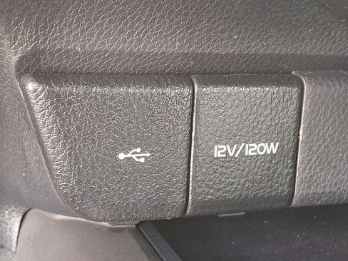 Used 2024 Toyota Camry SE image 24