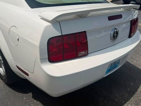 Used 2006 Ford Mustang Coupe RWD image 13