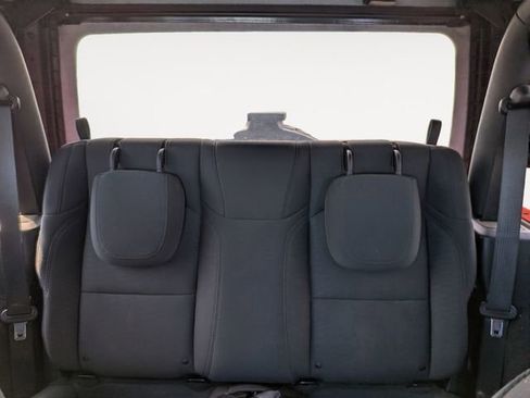Used 2020 Jeep Wrangler Sport AWD/4WD image 29