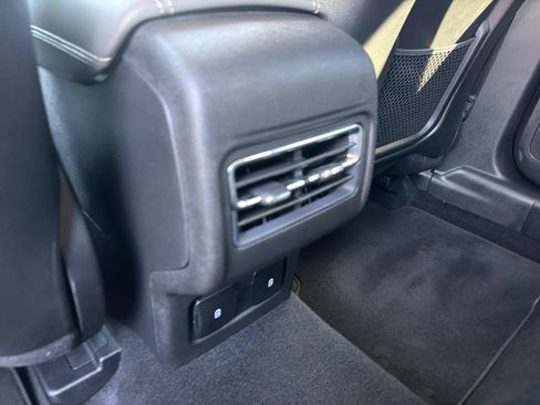 Used 2025 Lincoln Corsair AWD w/ Equipment Group 101A image 17