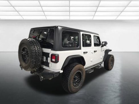Used 2018 Jeep Wrangler Unlimited Sport S AWD/4WD image 5