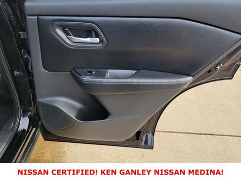 Certified 2025 Nissan Rogue SV image 48