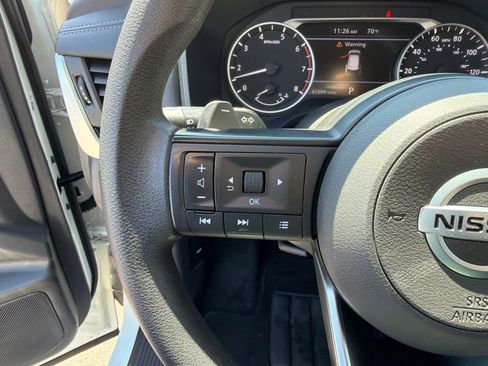 Used 2021 Nissan Rogue S FWD image 16