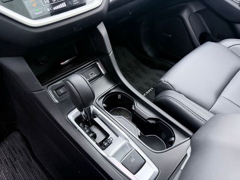 Certified 2025 Subaru Ascent Limited image 12