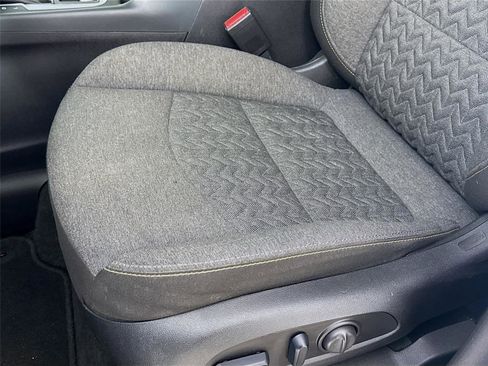 Used 2024 Chevrolet Equinox LT image 20