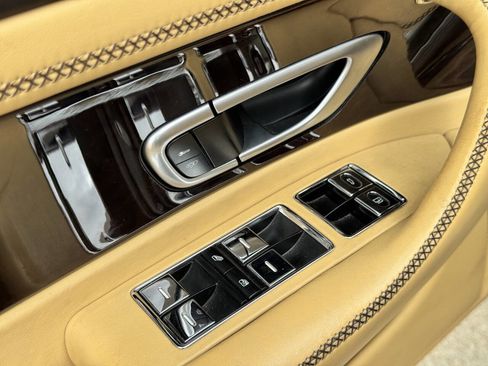 Used 2009 Bentley Continental GT w/ Convenience Specification Pkg image 19