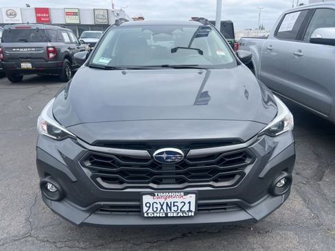 Used 2024 Subaru Crosstrek 2.0i Premium AWD/4WD image 2