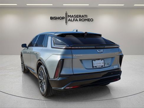 Used 2024 Cadillac Lyriq Sport image 5