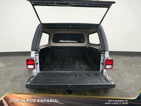 Used 2022 Jeep Gladiator Sport image 34