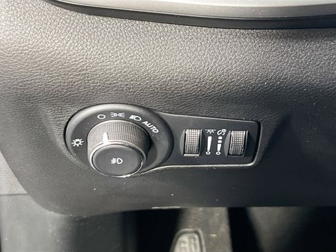 Used 2022 Jeep Compass Latitude AWD/4WD image 10