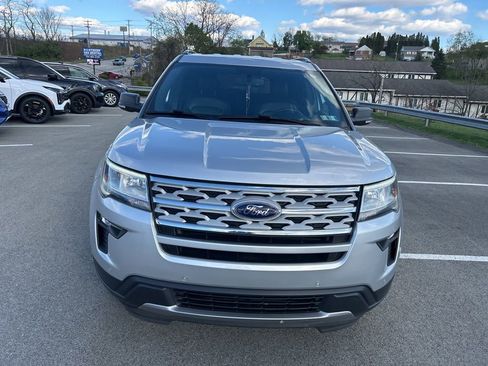Used 2019 Ford Explorer XLT w/ Equipment Group 202A image 2