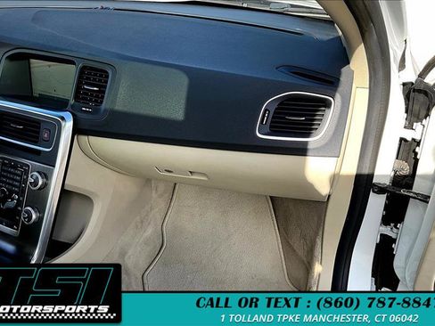 Used 2015 Volvo S60 T5 Premier image 17