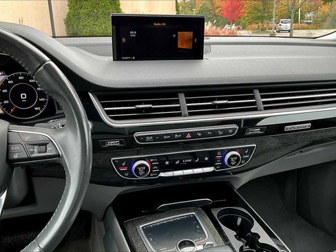 Used 2019 Audi Q7 3.0T Prestige image 6