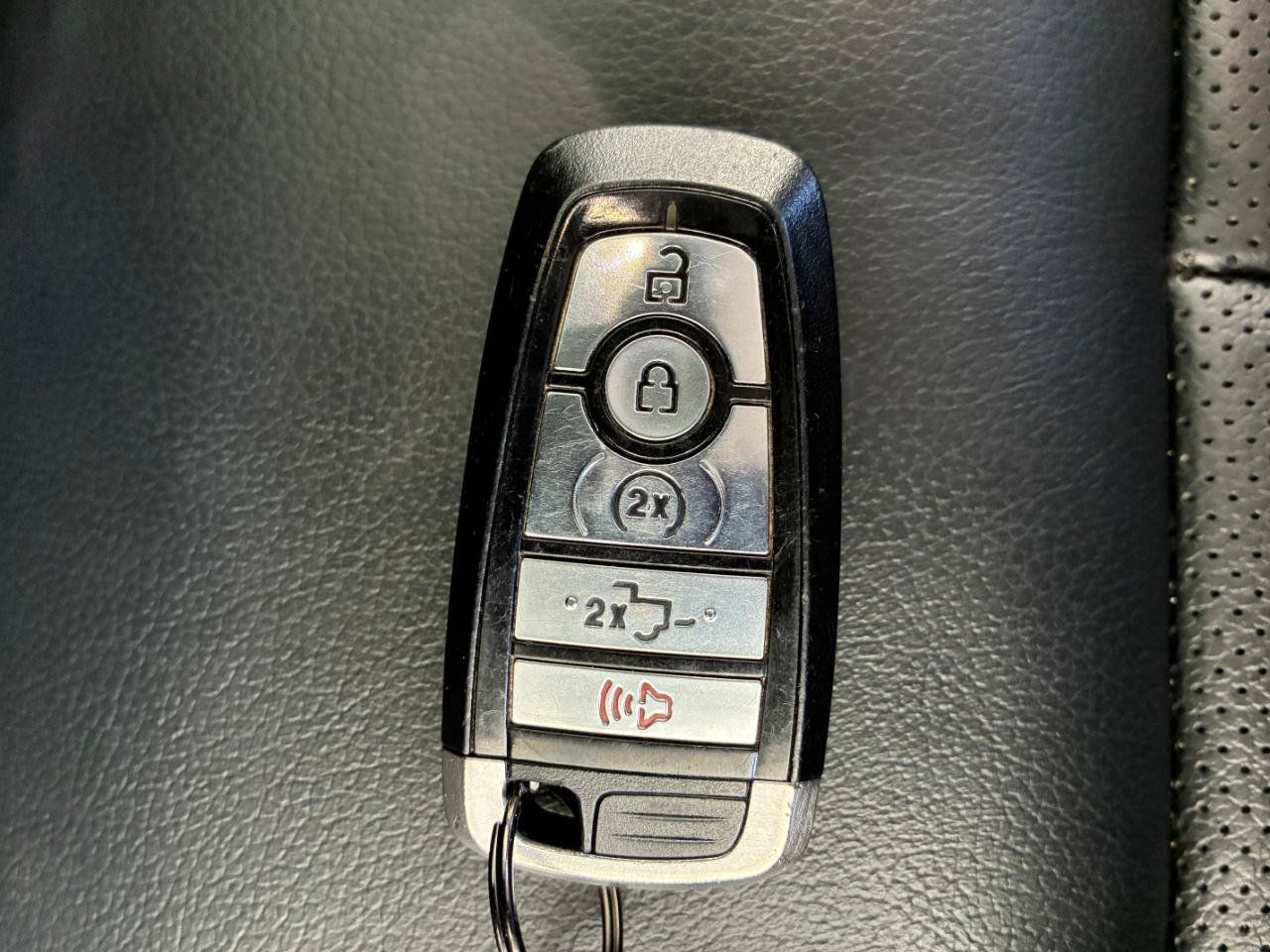 Used 2021 Ford F250 Lariat w/ Lariat Ultimate Package AWD/4WD image 38