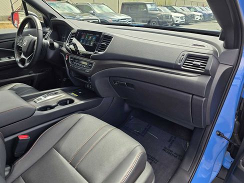 Used 2024 Honda Passport TrailSport image 10