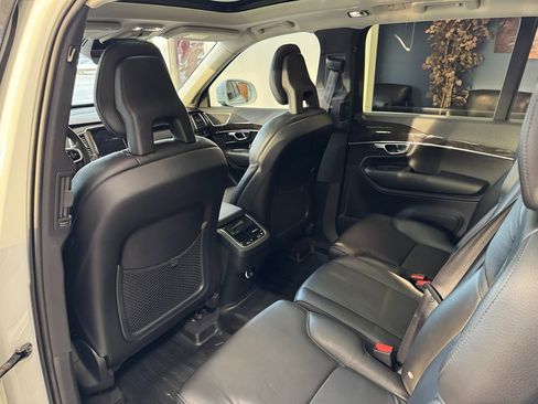 Used 2018 Volvo XC90 T5 Momentum w/ Convenience Package image 44