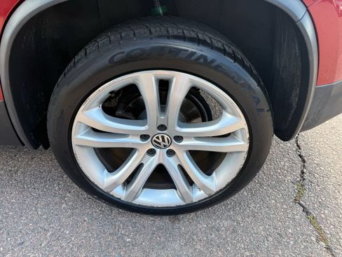 Used 2012 Volkswagen Tiguan SEL AWD/4WD image 8