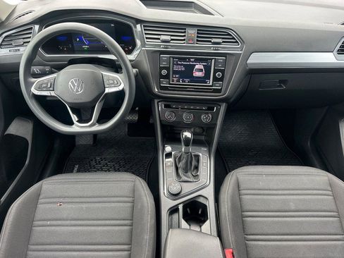 Used 2022 Volkswagen Tiguan S image 14