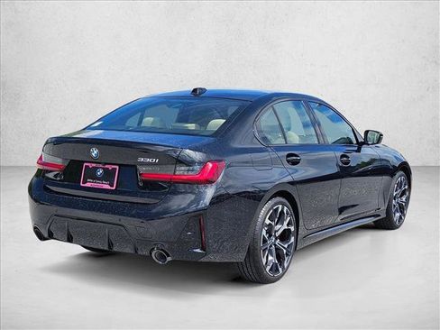 Used 2026 BMW 330i Sedan w/ M Sport Package RWD image 2