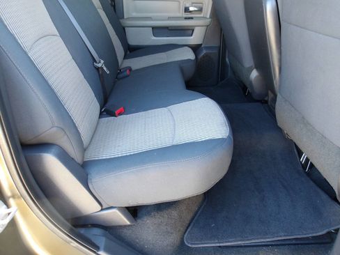 Used 2012 RAM 1500 Classic SLT image 21