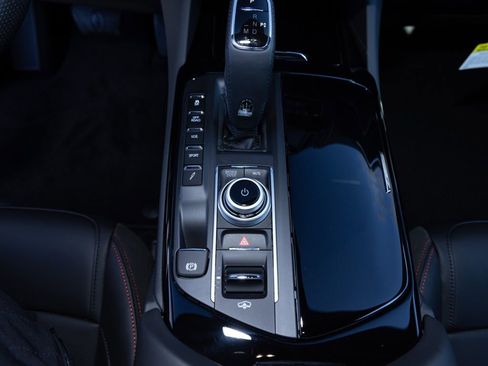 Used 2024 Maserati Levante Modena Ultima image 22