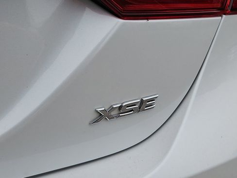 Used 2022 Toyota Camry XSE image 33