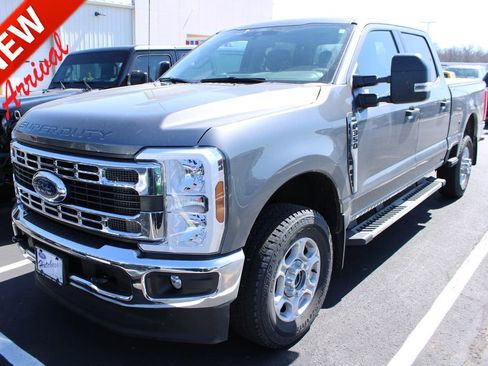 Used 2025 Ford F350 XLT w/ FX4 Off-Road Package image 1